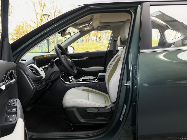 2023 Hot Style Car Quality Assurance Adult Cheap Fuel Vehicle For Kia Seltos 1.5L CVT Premium edition