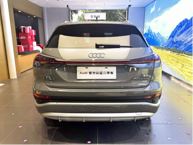 2023 New hot selling Audi Q4 SUV e-tron 40 electric and luxury driving car for Audi used car