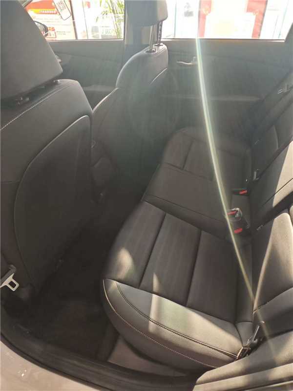 New Hot Selling Sedan Kia K3 1.5L/1.4T Gasoline Left-Hand Drive with Intelligent Driving Assistance Manufacturers in China
