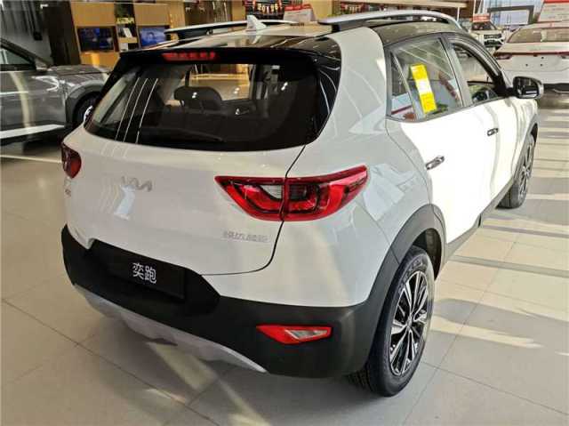 New Hot Selling SUV Kia Yipao/Stonic 1.4L Gasoline Left-Hand Drive Manufacturers in China