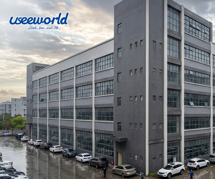 Useeworld Building