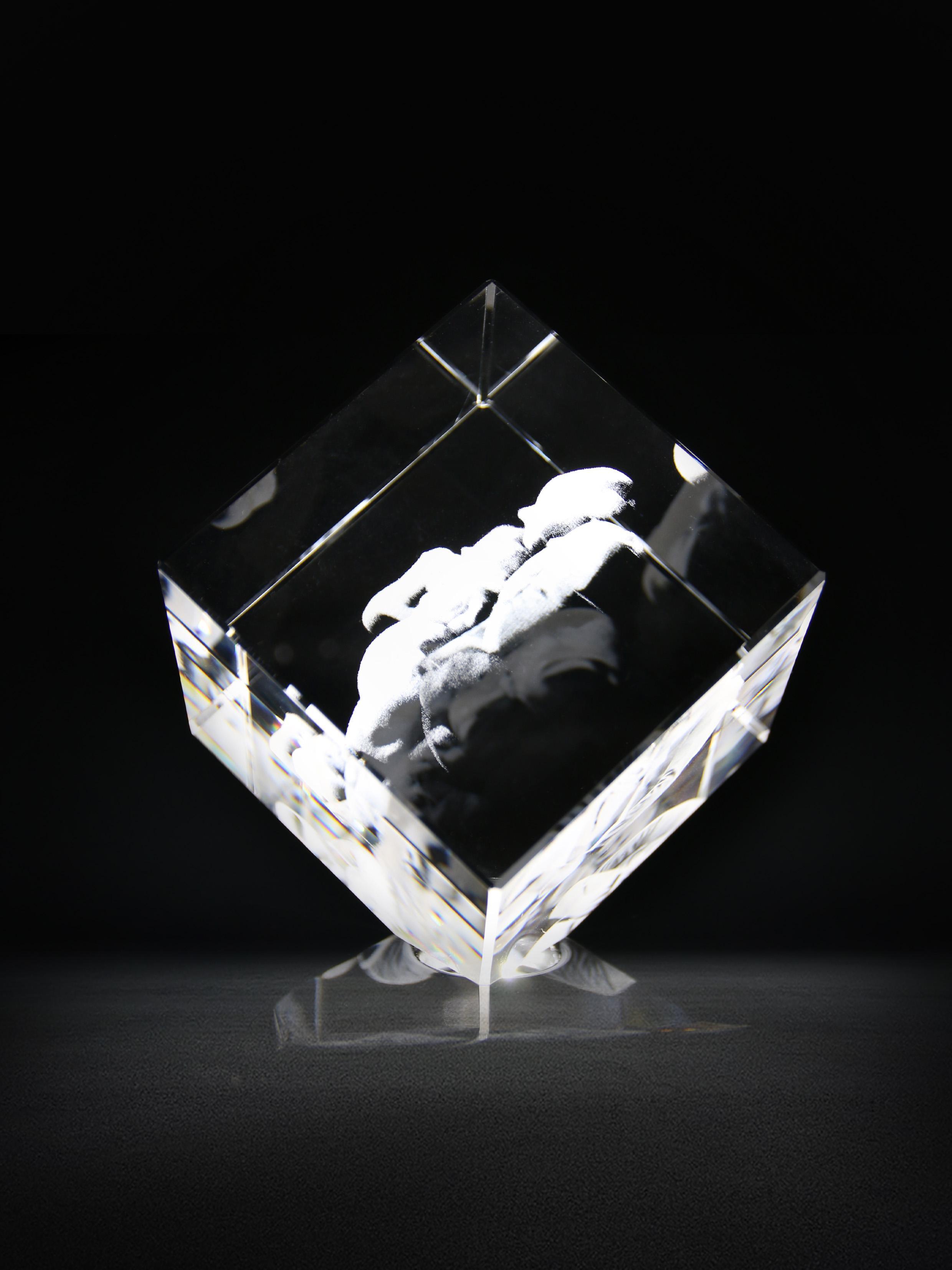 3D Crystal Diamond Custom Birthday Gifts Personalized 10 Year Anniversary Gifts Photo in Glass