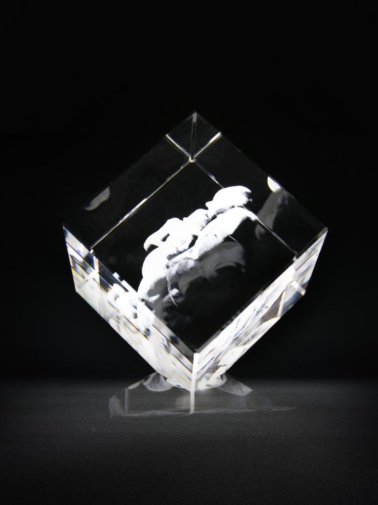 3D Crystal Diamond Custom Birthday Gifts Personalized 10 Year Anniversary Gifts Photo in Glass