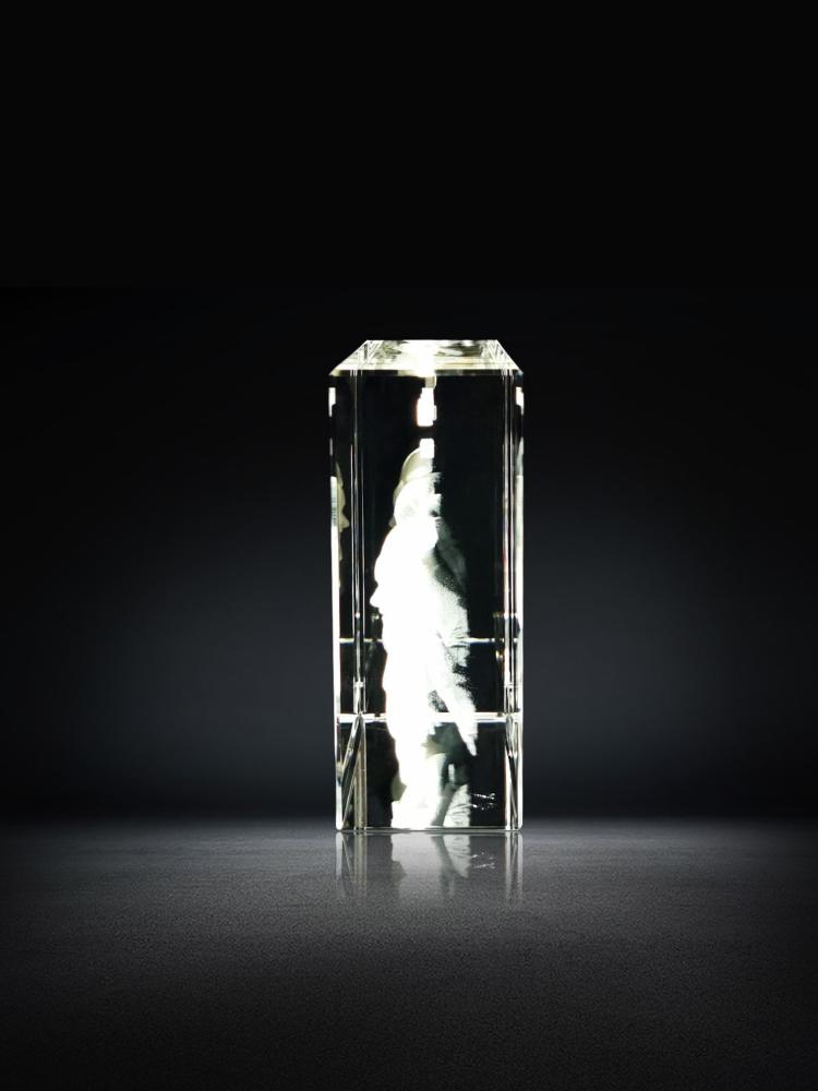 Personalized Family Photo Etched Engraved into Crystal Customized Gifts 3D Laser Year Anniversary Gift