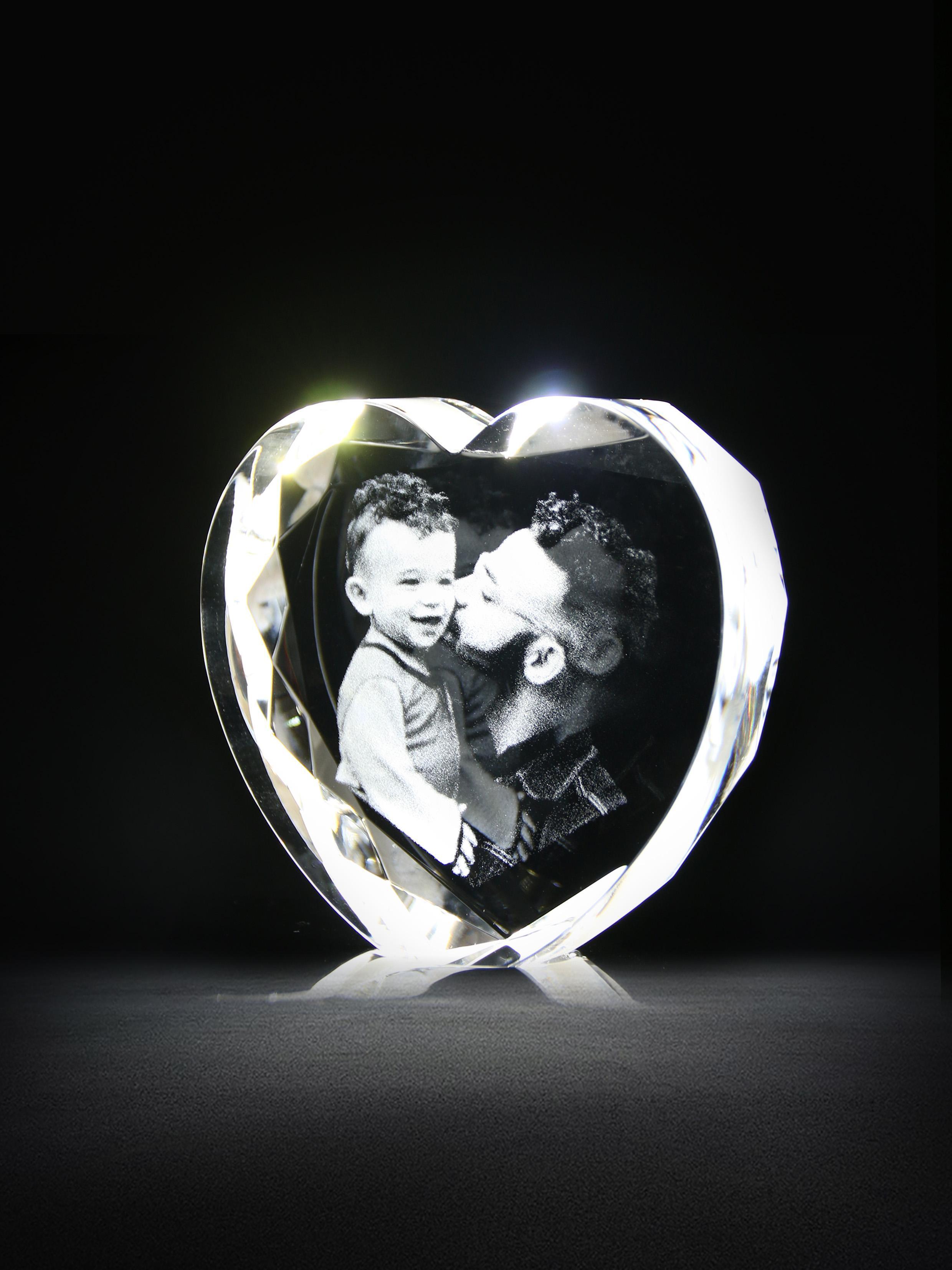 Personalized Own Photo Frame 2D Face Crystal Heart for Father's Day Gifts 3D Picture in Crystal Heart