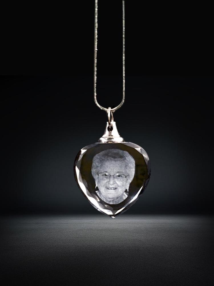 Crystal Heart Necklace Personalized Mother's Day Gifts Unique Custom Family Anniversary Gifts