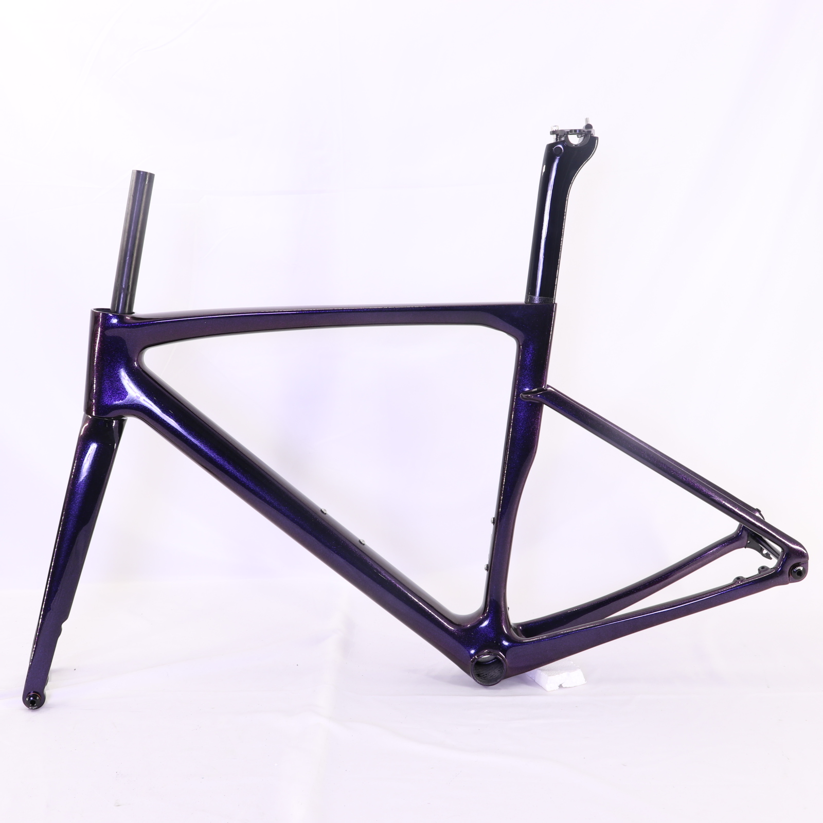 Carbon road sale bike frame weight