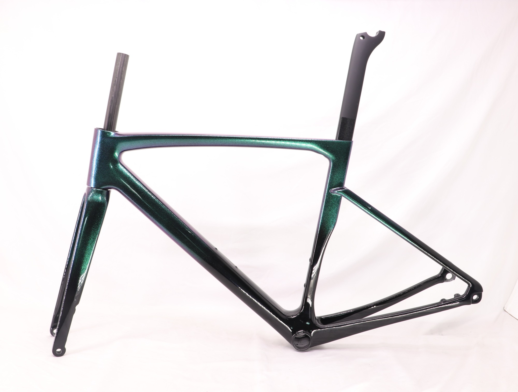 Carbon fiber discount bike frame weight