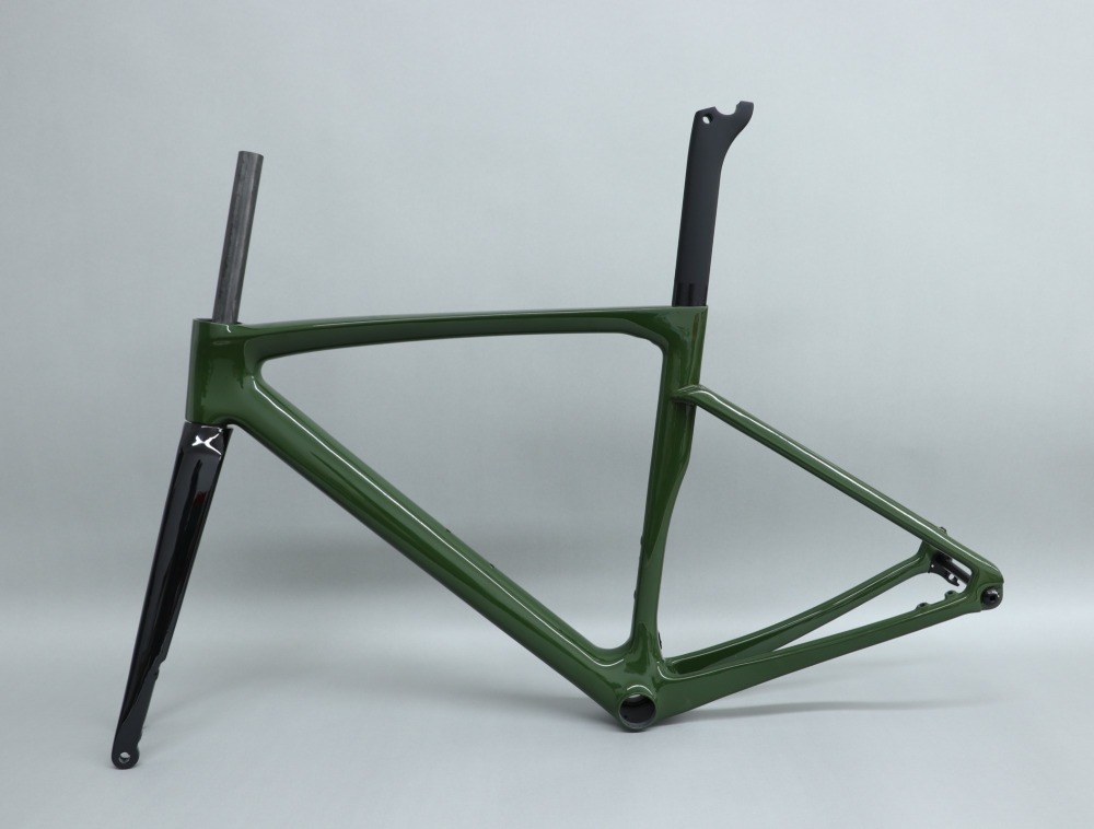 R 168 British Racing Green & Black Glossy Paint