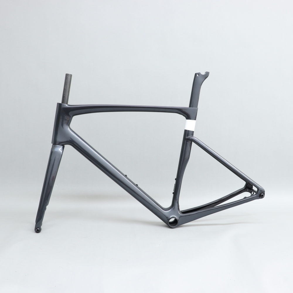 R 168 Metallic Grey Glossy Paint