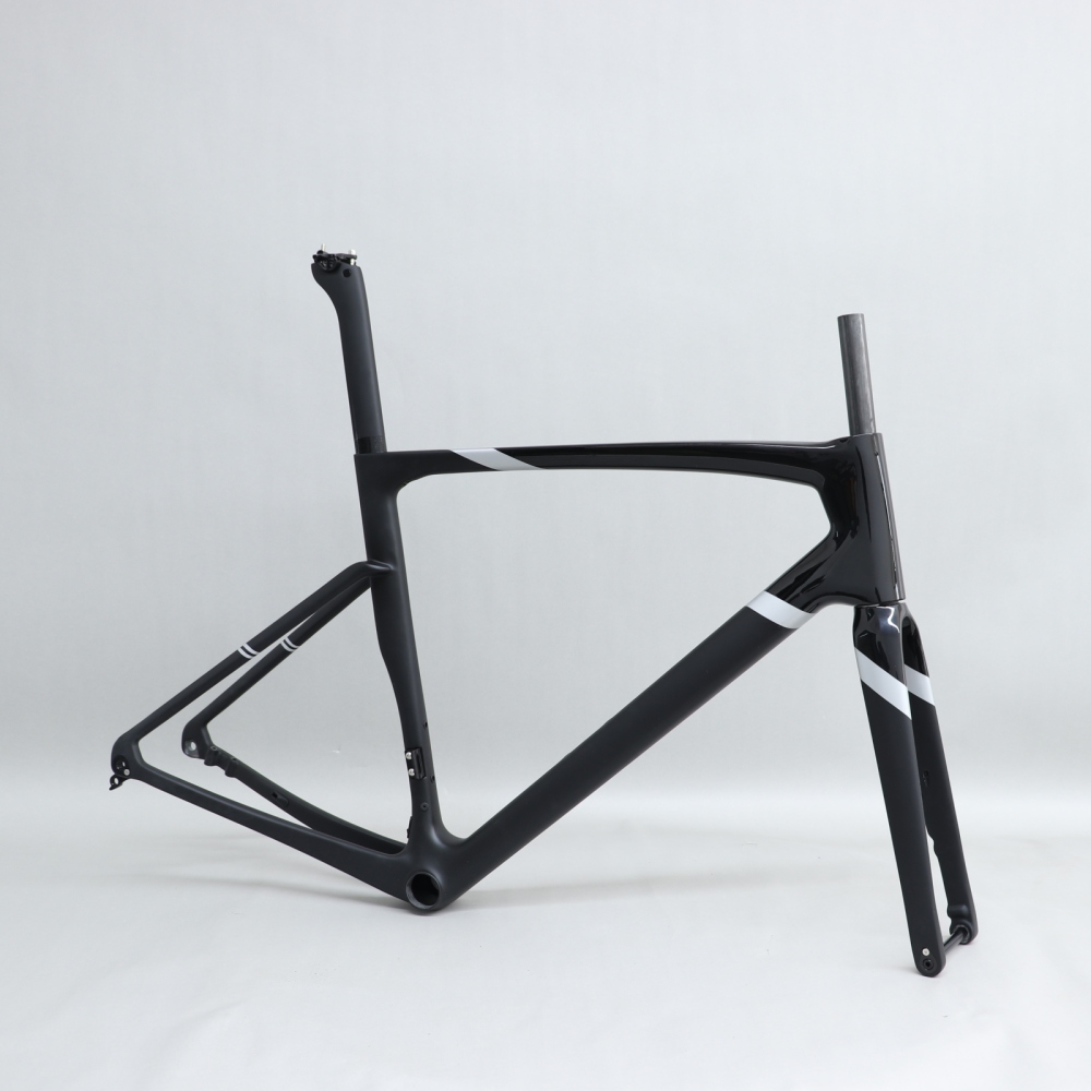 R 168 Matte & Glossy Paint