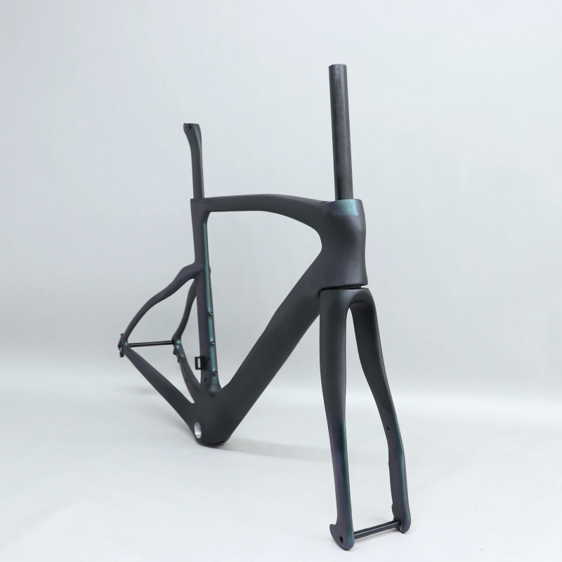 R 218 Green Chameleon & Black Matte Paint