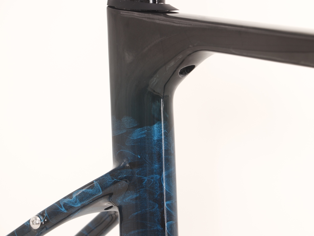 Carbon Fiber Racing Gravel Bike Frame Smoky With UD Carbon Glossy Finish