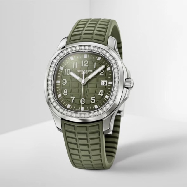 Patek Philippe Aquanaut Watch 5267/200A-011