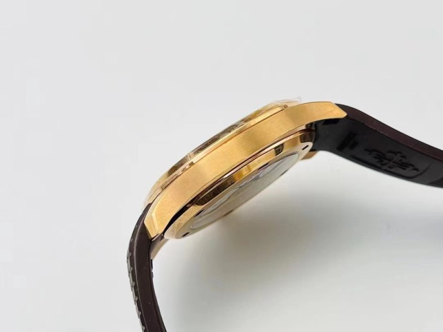 Patek Philippe Aquanaut Jumbo 5167R Rose Gold Brown Dial