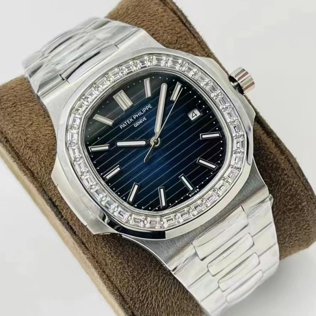 Patek Philippe Aquanaut Diamond Bezel 5167