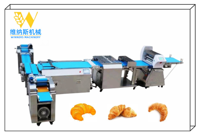 CROISSANT-PRODUKTIONSLINIE