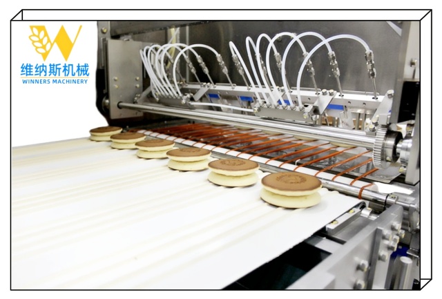 PRODUKTIONSLINIE FÜR SANDWICH-PFANNKUCHEN