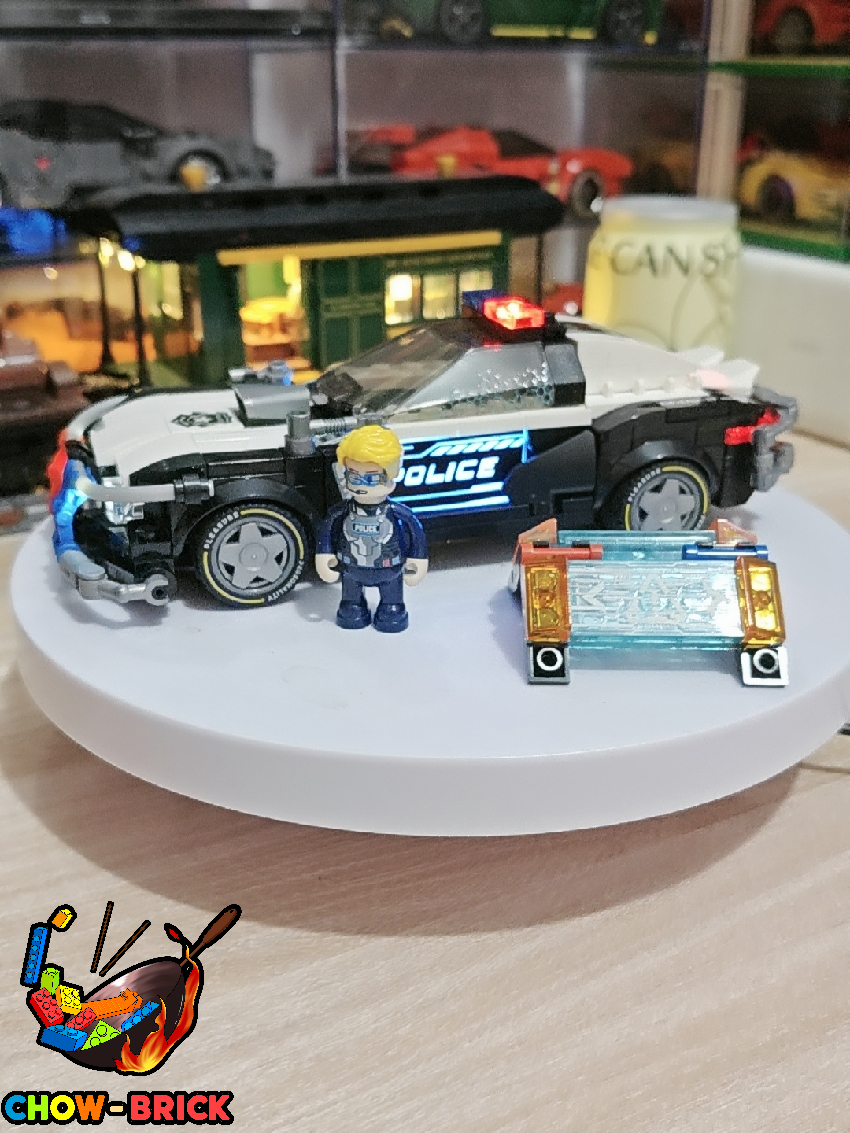 FunWhole F9043 Neon Oasis Patrol Police Car w/ Lights - ChowBrick