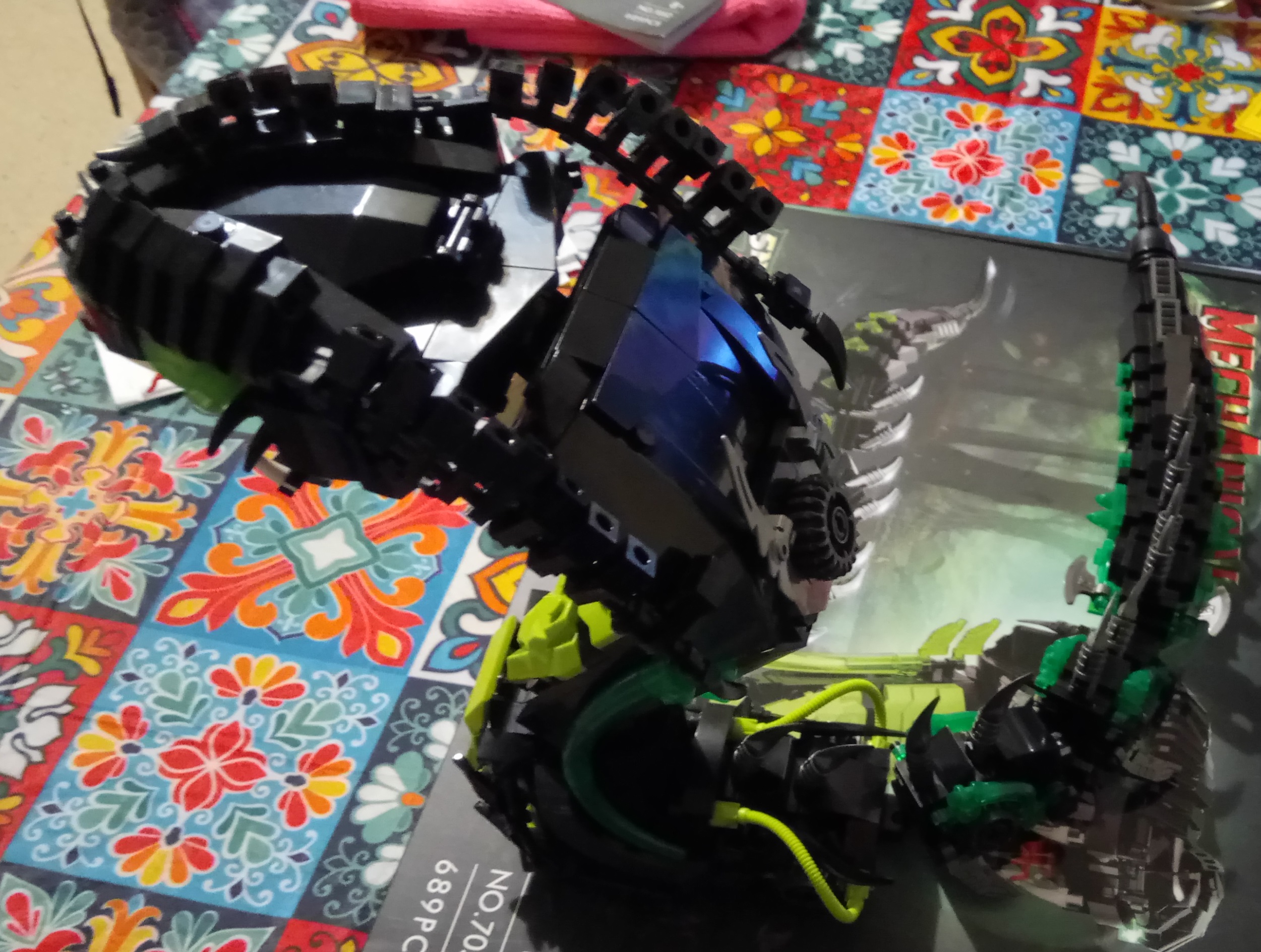 DK 7052 Mechanical Spectacles Snake - ChowBrick Store