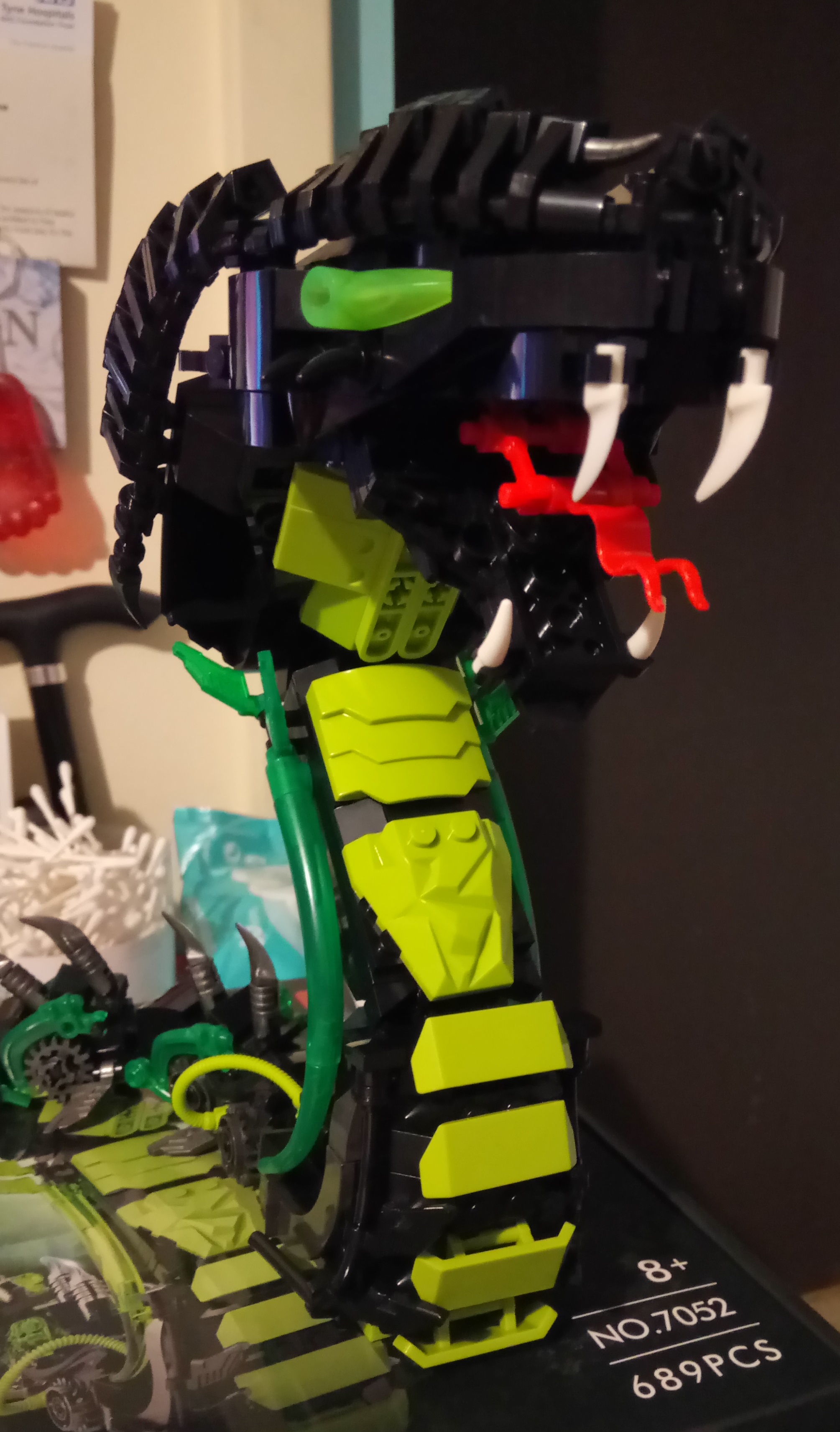 DK 7052 Mechanical Spectacles Snake - ChowBrick Store