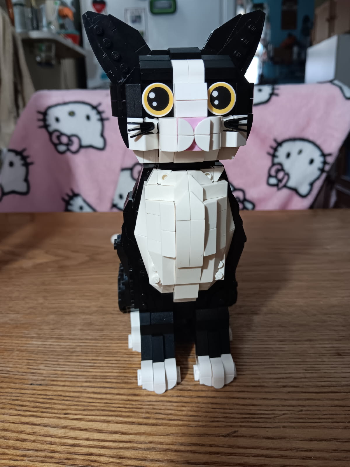 ZHEGAO 662501 Tuxedo Cat - ChowBrick Store