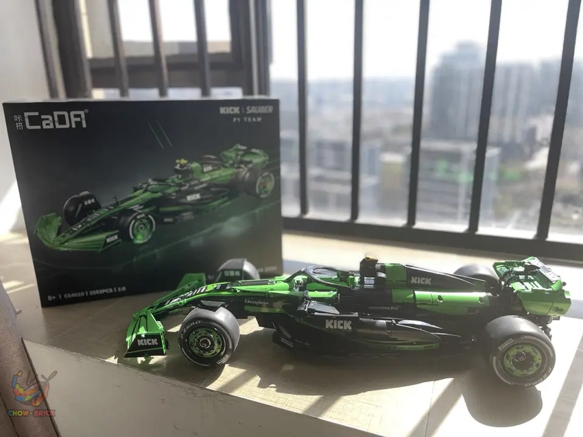 CaDA 1/8 C64010 KICK SAUBER F1 Team C44 - ChowBrick Store