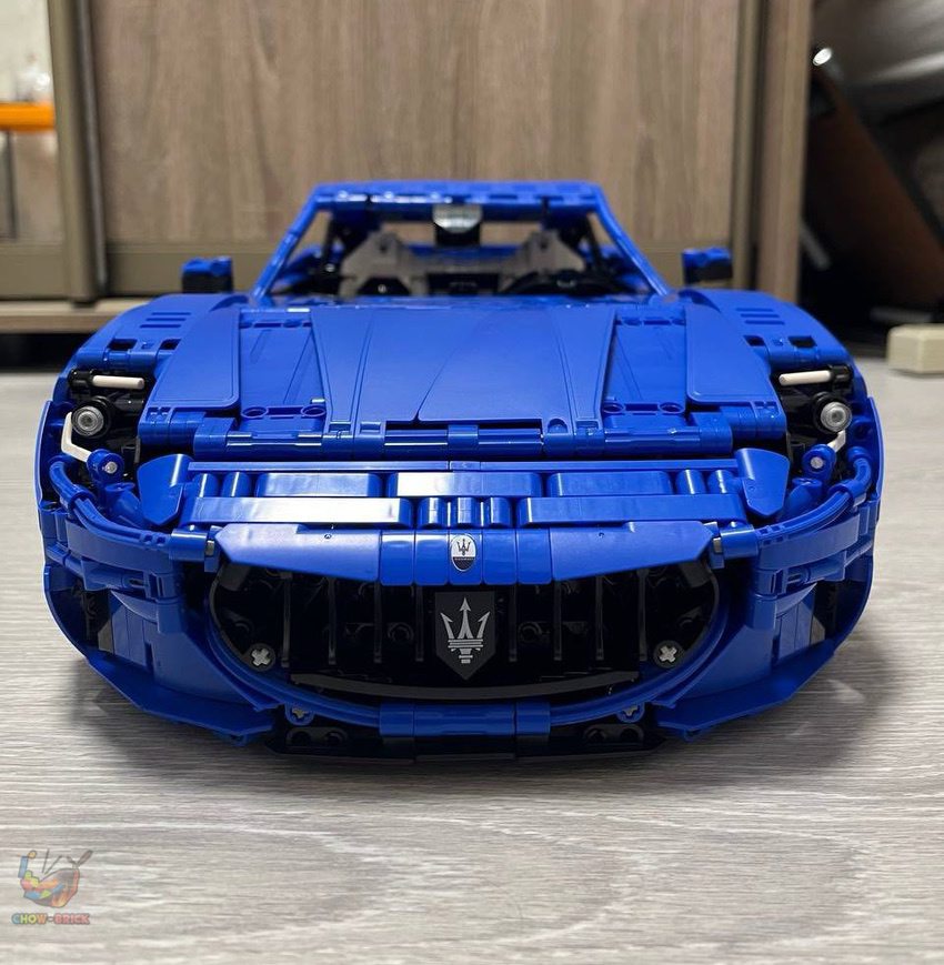 Reobrix 1/8 11010 Maserati GranTurismo 110 Static Version