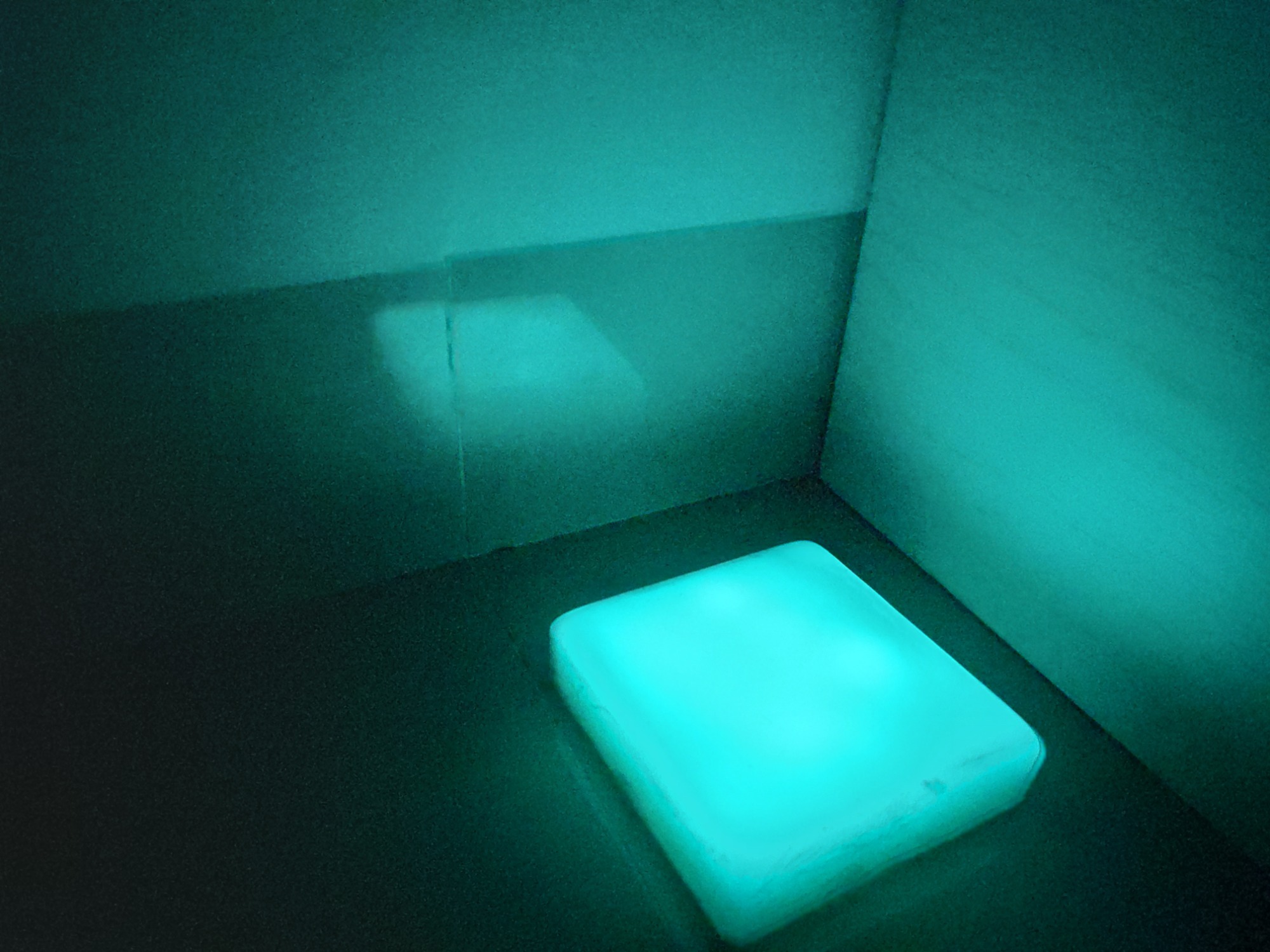 Blue Green Light Glow in Dark Pigment