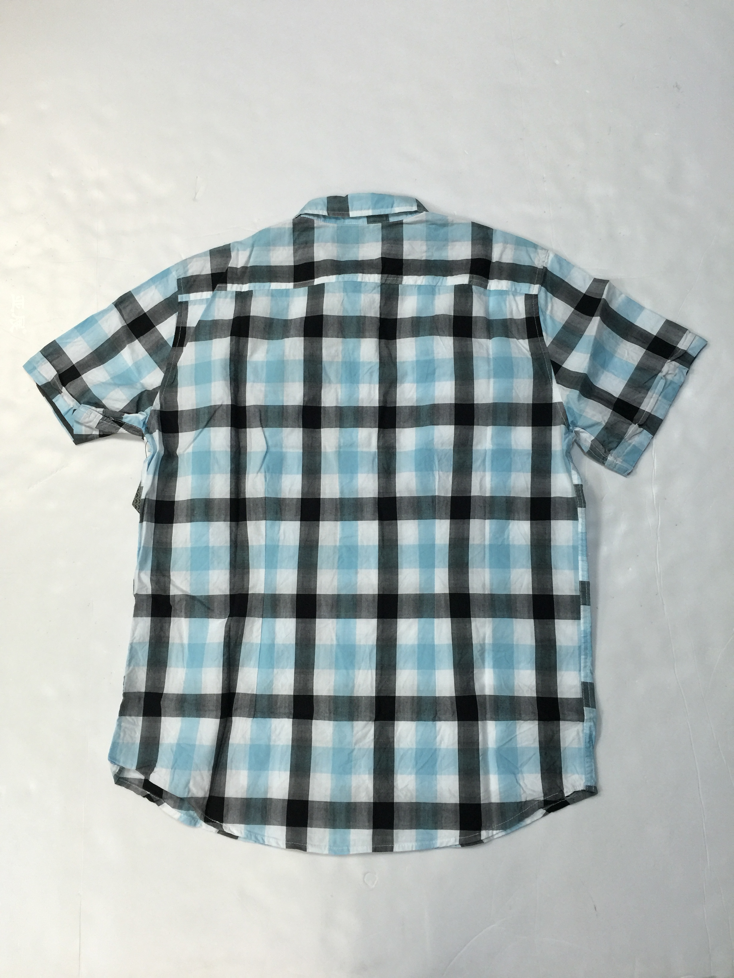 woven shirt