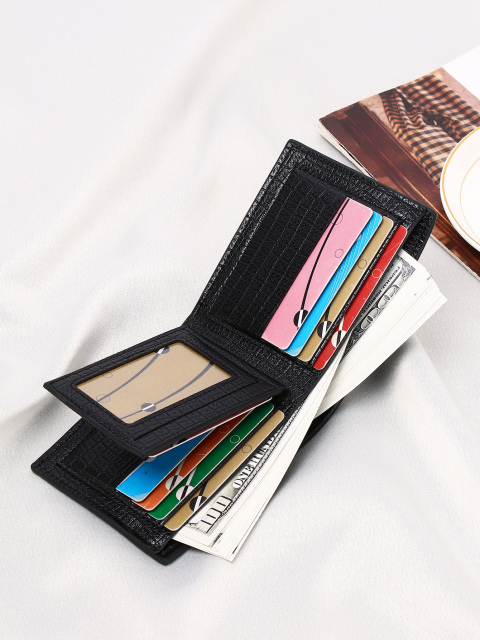 Portafoglio Semplice E Alla Moda Con Molteplici Slot Per Carte