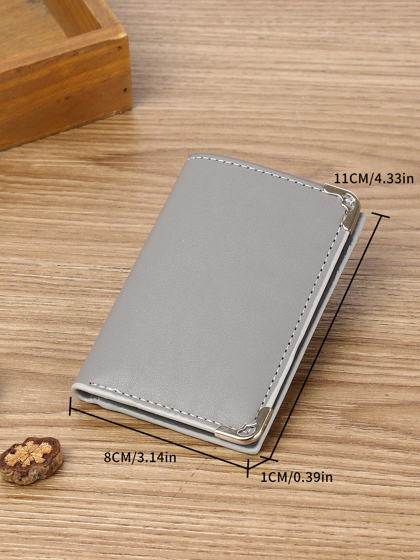 MePU minimalist card bagn's