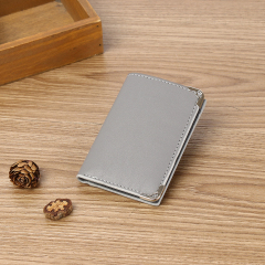 MePU minimalist card bagn's