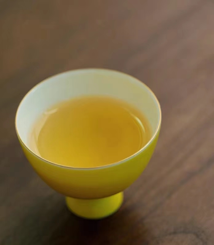 Black tea plum black tea