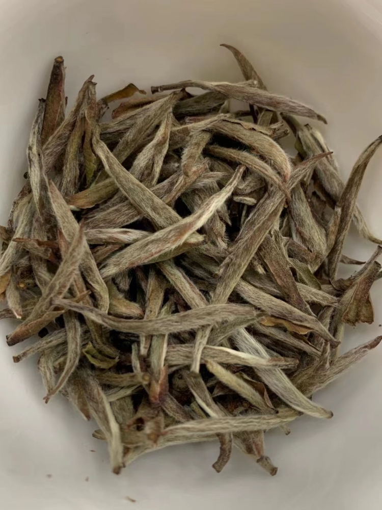 White Tea Fujian Fuding Baiji Silver Needle