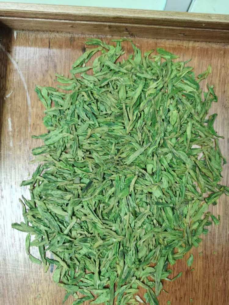 Dragon Well Spring Green Ten(mei jia  wu lon jing)