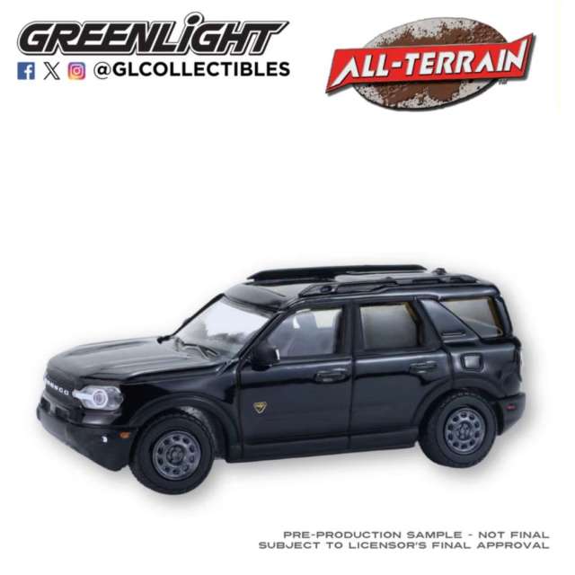 1:64 All-Terrain Series 17 35310-F 1:64 All-Terrain Series 17 - 2022 Ford Bronco Sport Badlands – Black