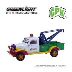 1:64 Garbage Pale Kids Series 8 54120-C - 1945 Dodge Power Wagon Wrecker - Wrecking Bill Solid Pack