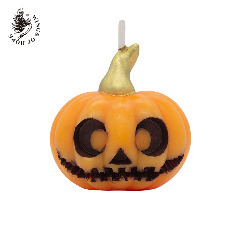 Sculpted Pumpkin Head Candle (Orange)
