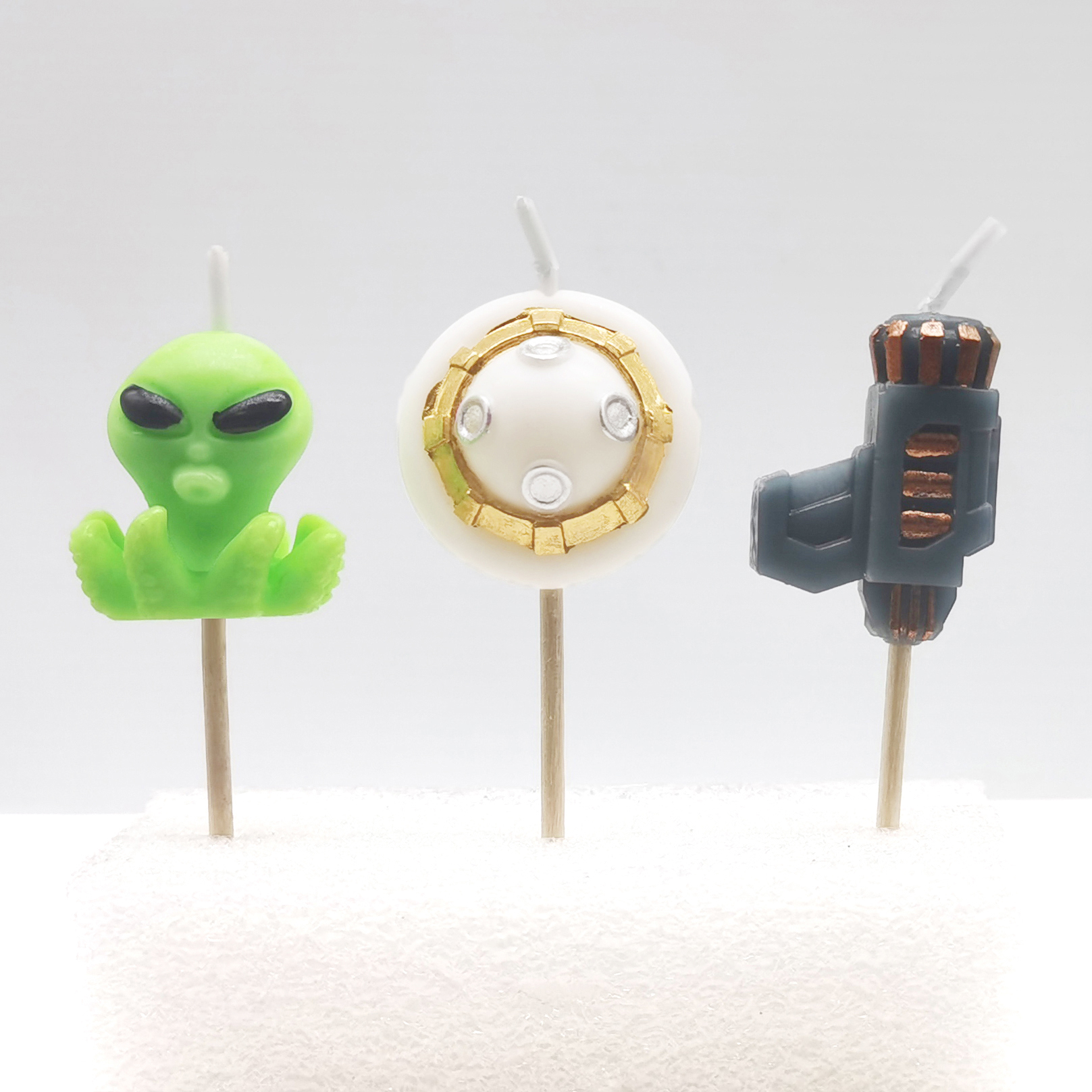 Laser Gun Flying Saucer Alien Candle Set for Cake
