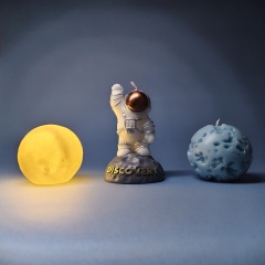 White Astronaut + Skyblue Meteor