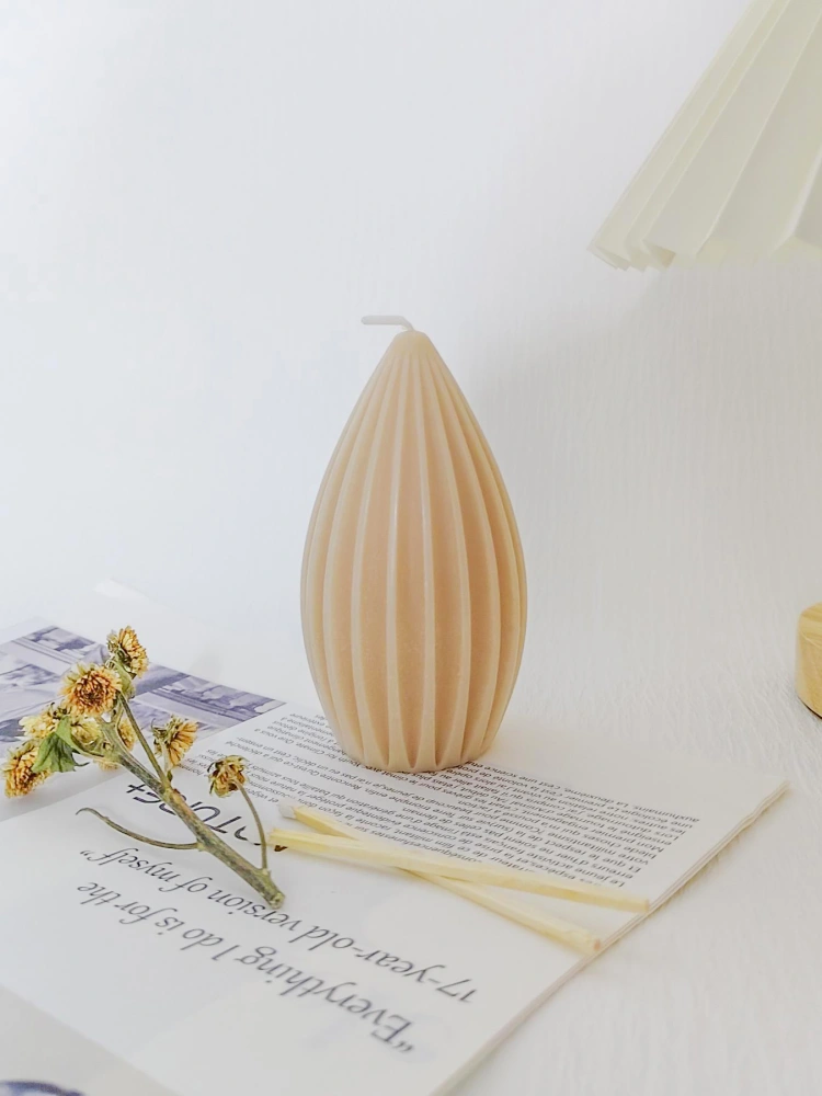 geometric fruit candle_beige scene