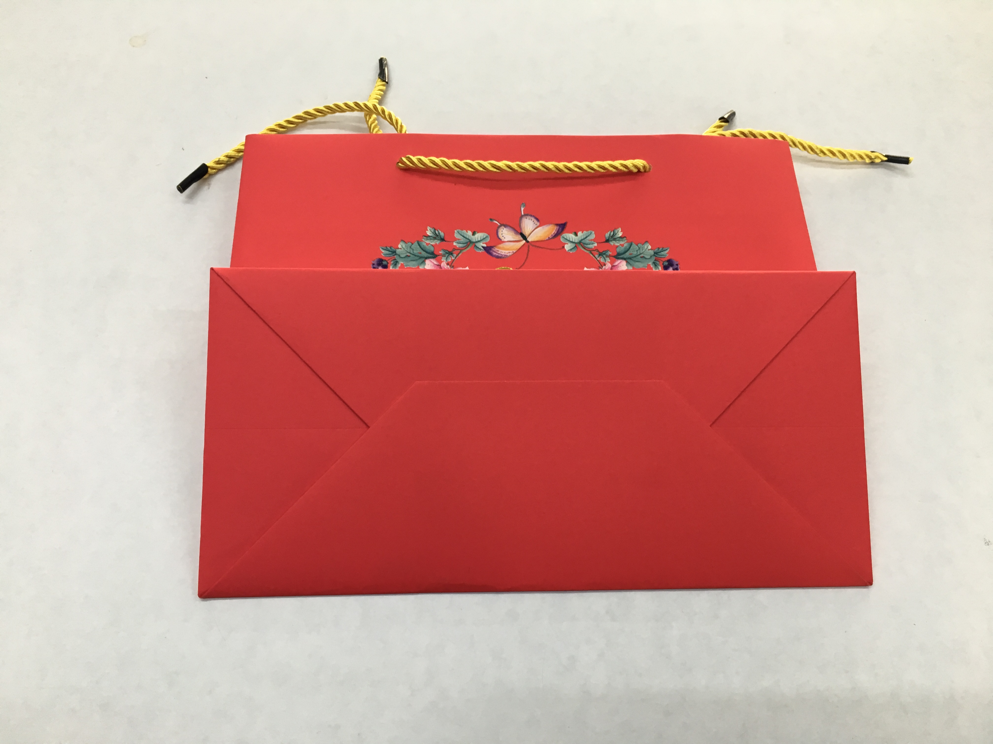 juyou paper Luxury Large bag Soft touch surface paper shopping gift bag customized floral printed coated paper bag