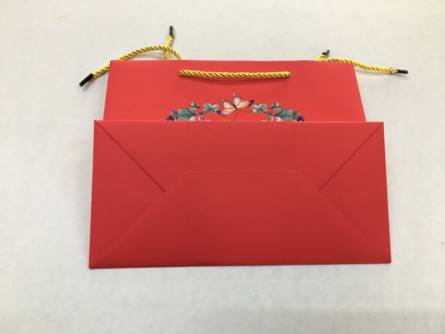 juyou paper Luxury Large bag Soft touch surface paper shopping gift bag customized floral printed coated paper bag