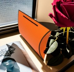 juyou paper Elegant design carrier bag pillow shaped paper gift box with handles