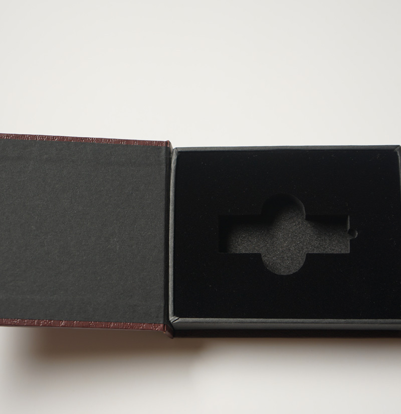 juyou paper Litch texture paper book shaped gift box VIP card, USB gift card packaging velvet sponge holder 12*7*2.5 cm magnetic closed chocolate paper box