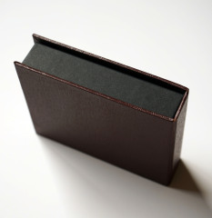 juyou paper Litch texture paper book shaped gift box VIP card, USB gift card packaging velvet sponge holder 12*7*2.5 cm magnetic closed chocolate paper box
