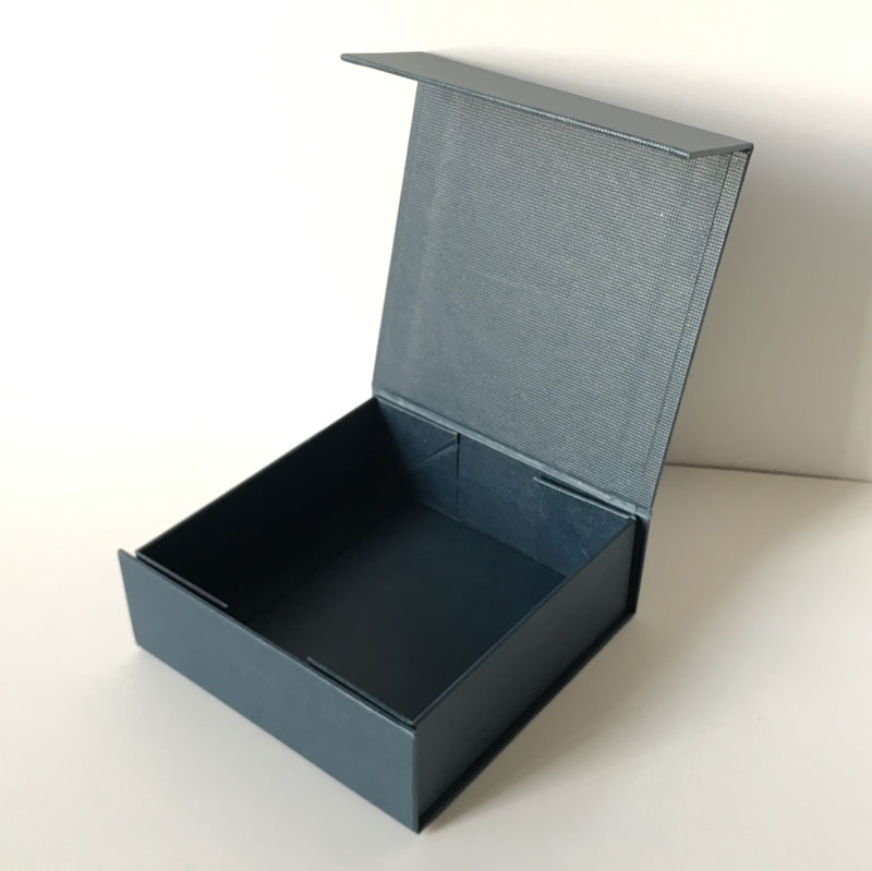 juyou paper Quickly delivery small collapsible gift box cosmetic teeth whiteners package 12*12*5 cm