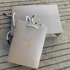 juyou paper Birthday gift jewelry packaging customized logo bag silver hot stamping paper bag
