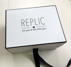 juyou paper Large gift box matt black paper foldable magnetic box closed with ribbon clothing package magnetic closure gift boxes factory